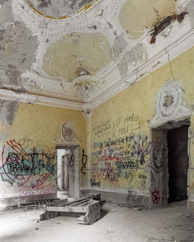 Villa de Vecchi: The Abandoned Haunted Mansion of Cortenova, Italy