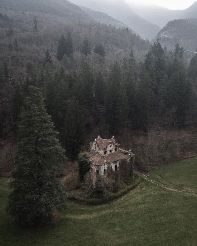 Villa de Vecchi: The Abandoned Haunted Mansion of Cortenova, Italy