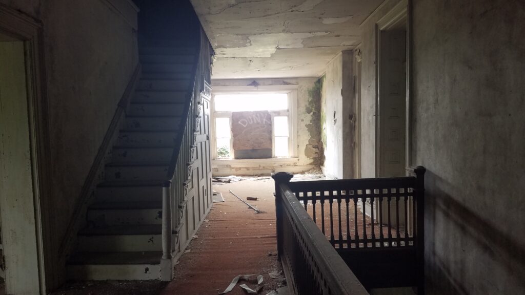 Abandoned Dunnington Mansion in Virginia