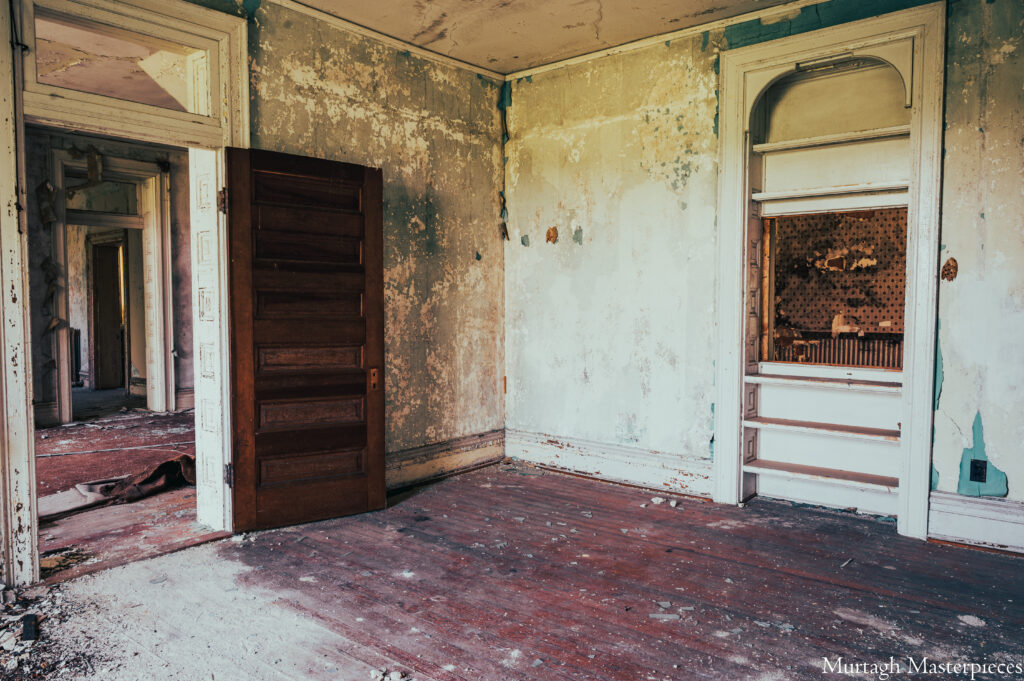 Abandoned Dunnington Mansion in Virginia