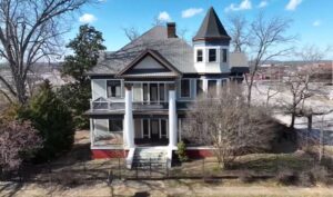 ABANDONED 1902 Victorian Mansion