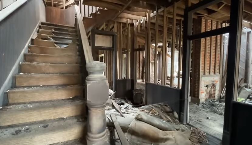 Abandoned Victorian House in Jackson, Mississippi