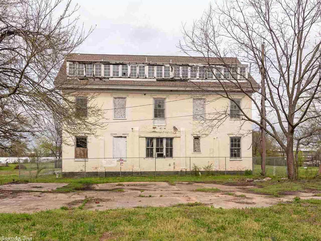 abandoned mansions for sale