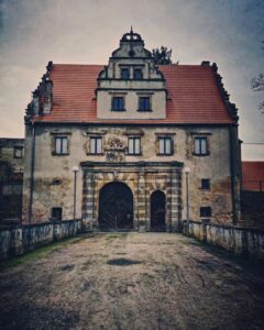 Abandoned Castle Zamek Carolath w Siedlisku