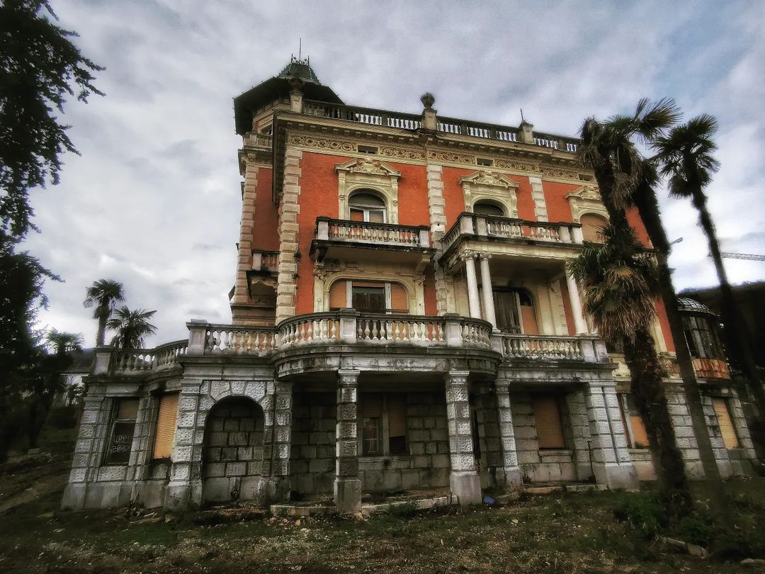 Abandoned Villa Münz