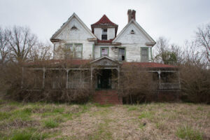 Abandoned John McCown House in Georgia