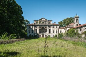 Abandoned Villa Carpeneto In Italy