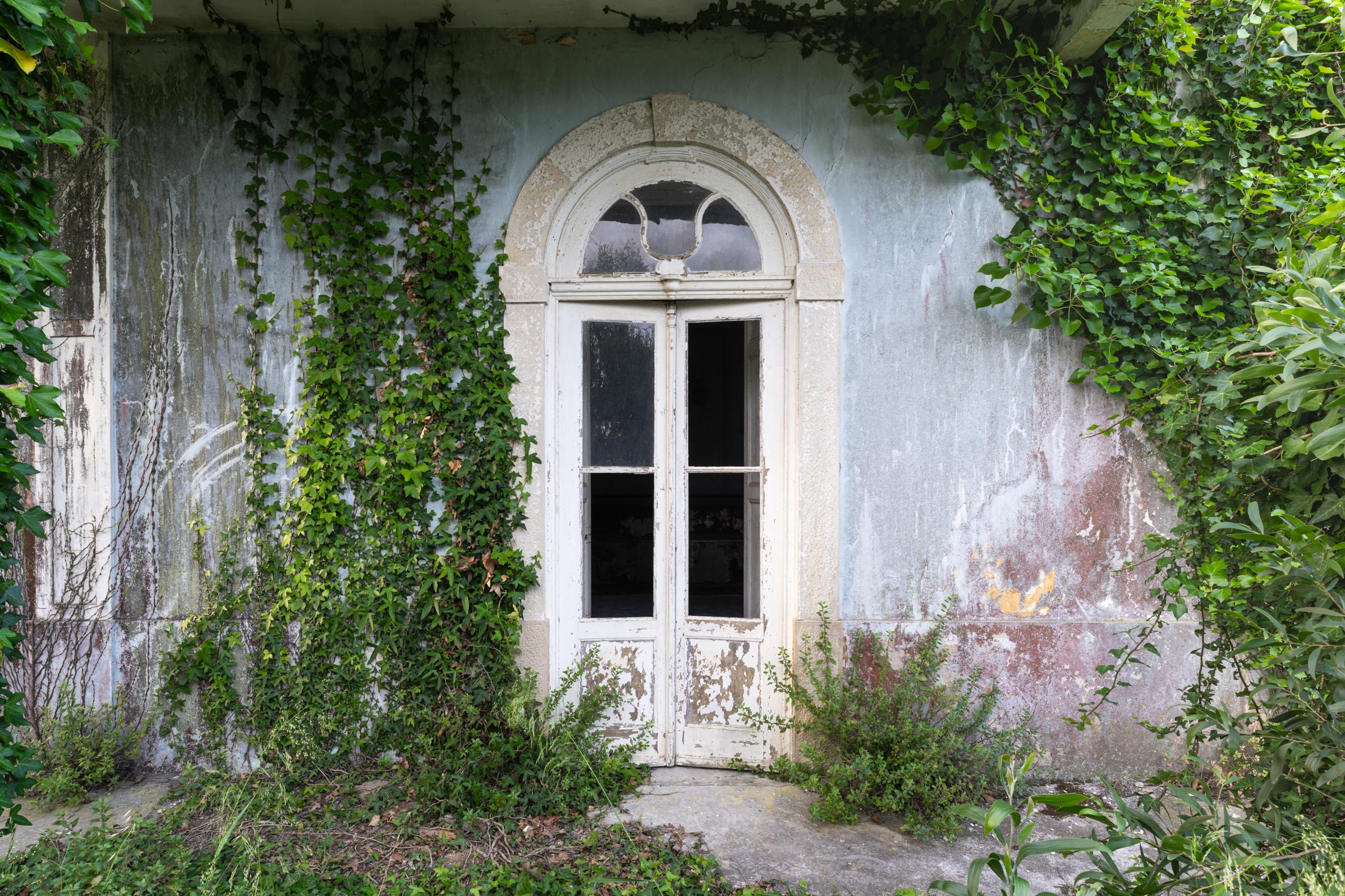 Abandoned Casa Azul in Portugal