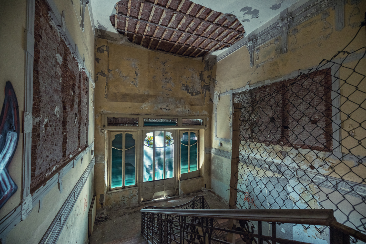 Abandoned Villa Zanelli in Italy