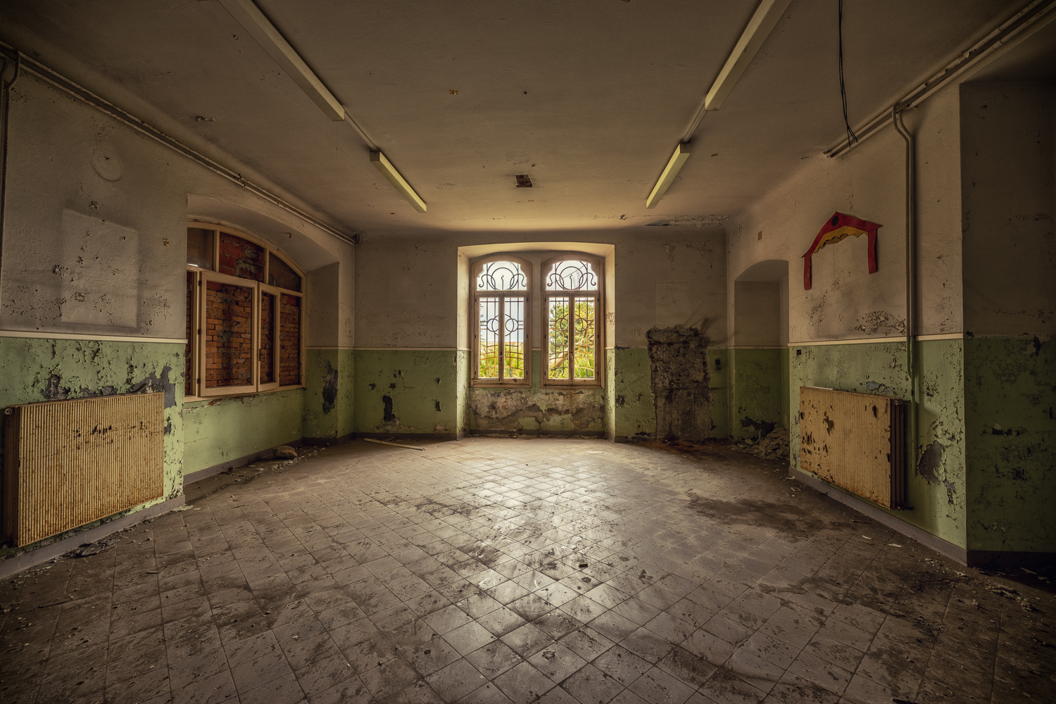 Abandoned Villa Zanelli in Italy