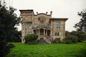 Abandoned Villa Zanelli in Italy