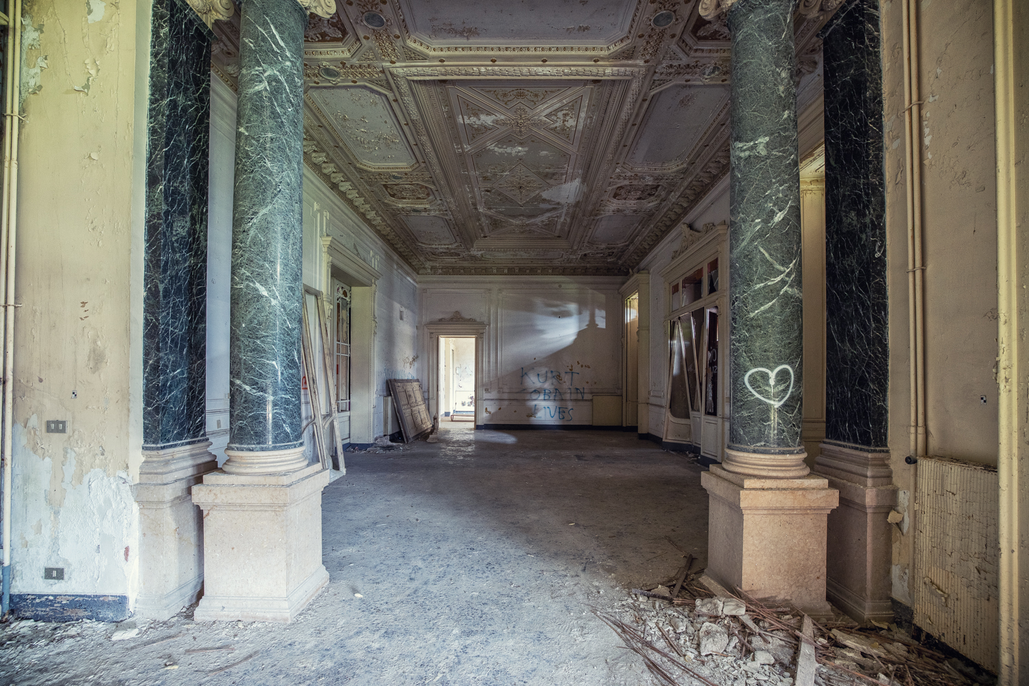 Abandoned Villa Zanelli in Italy