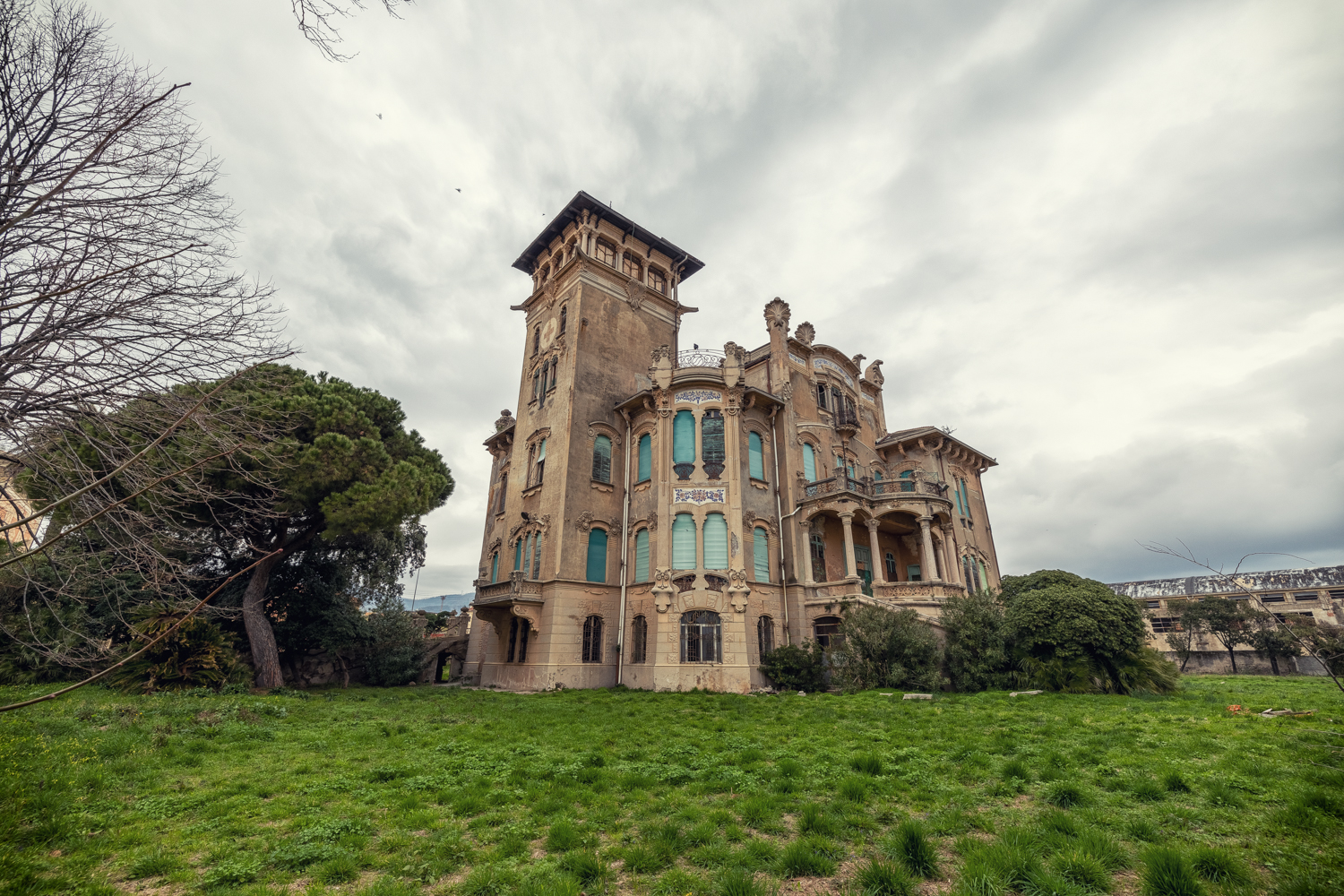 Abandoned Villa Zanelli in Italy