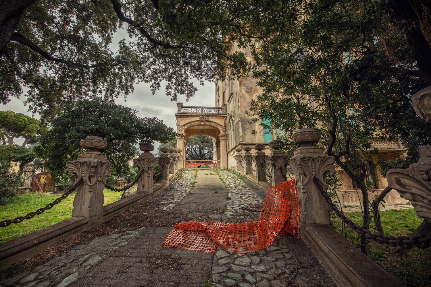 Abandoned Villa Zanelli in Italy