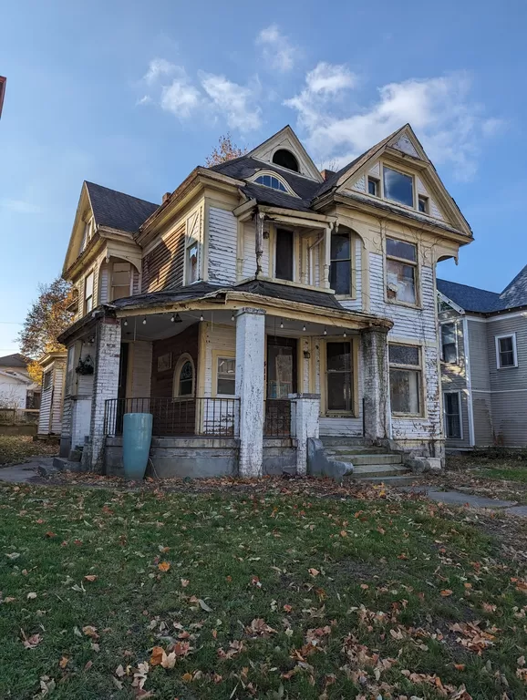 Abandoned Victorian House in Indiana