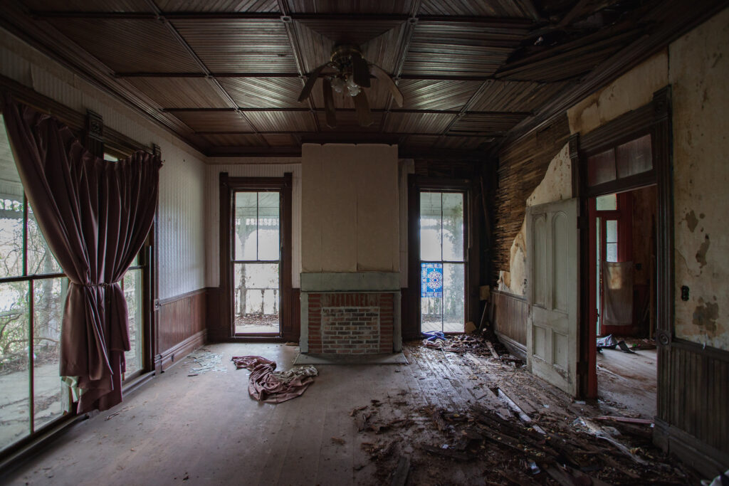 Abandoned John McCown House in Georgia