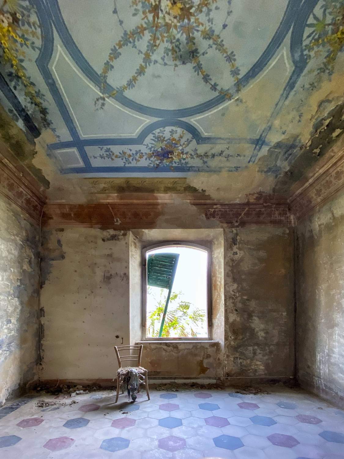 Abandoned Villa Romboli In Italy Restored