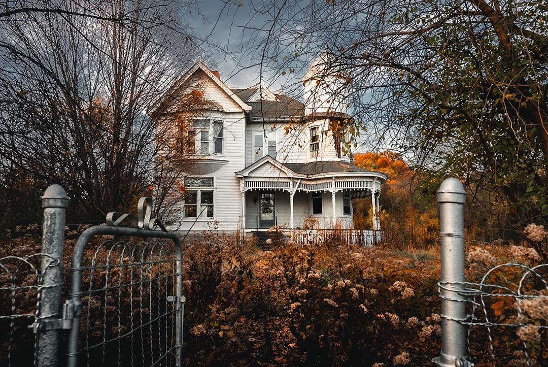 Abandoned $3 Million Victorian Mansion in Missouri