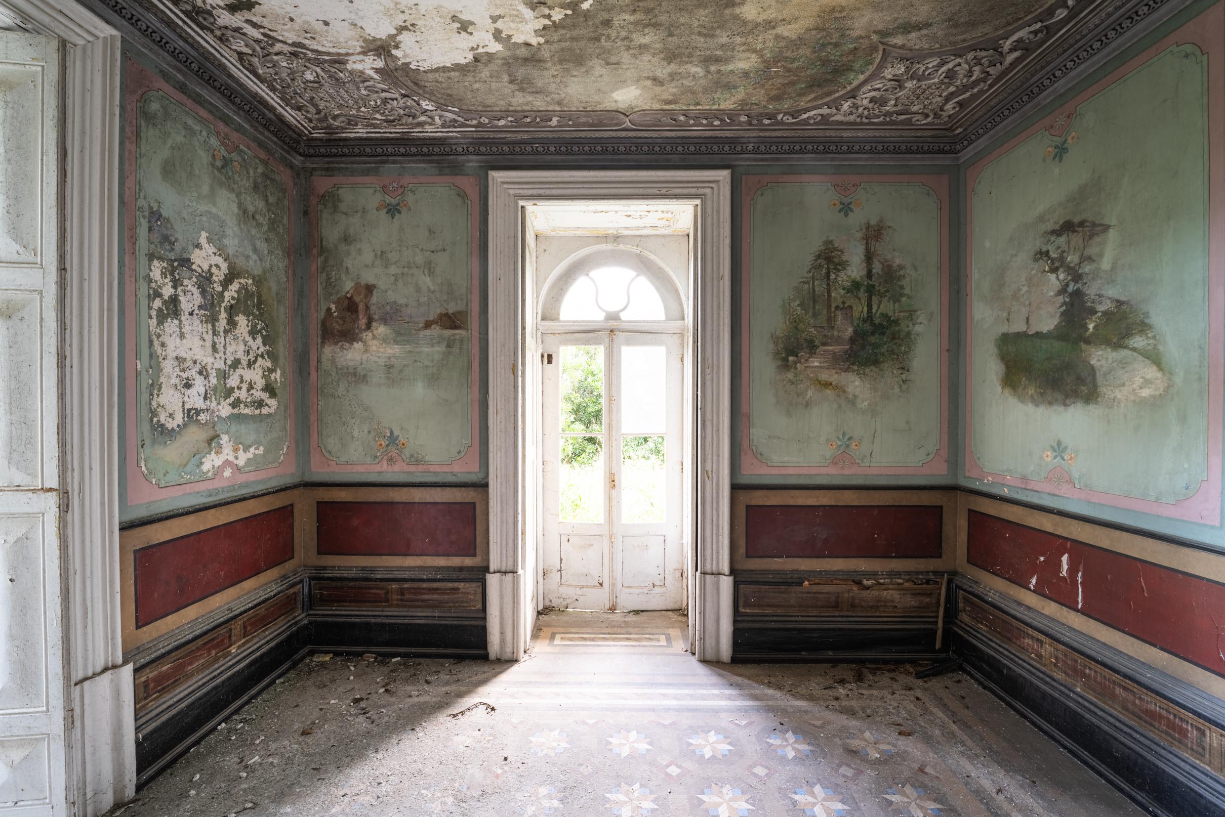 Abandoned Casa Azul in Portugal