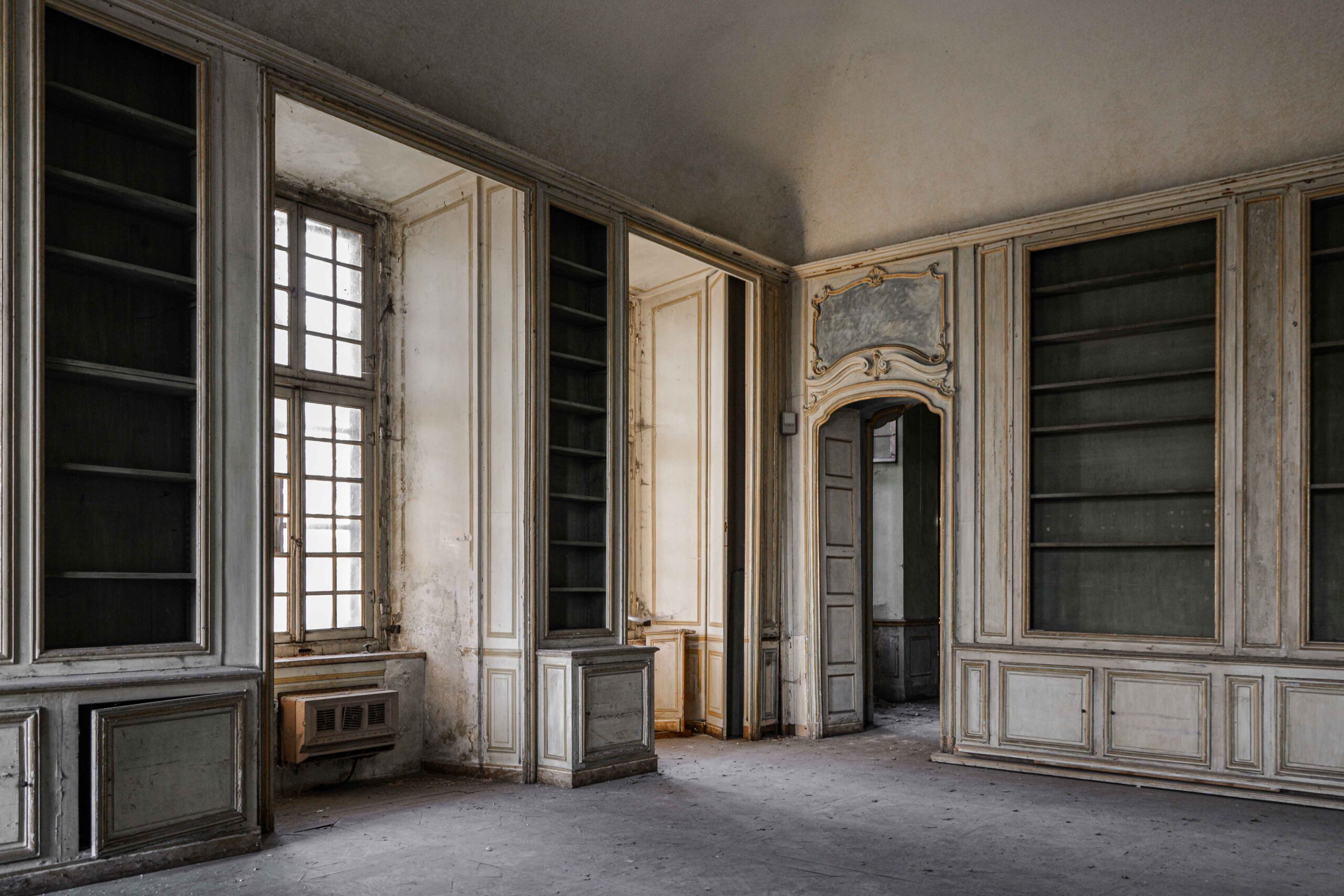 Abandoned Villa Carpeneto In Italy