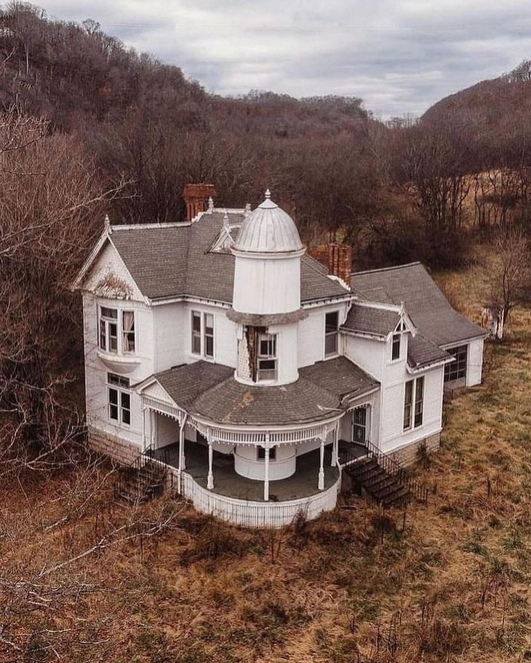 Abandoned $3 Million Victorian Mansion in Missouri