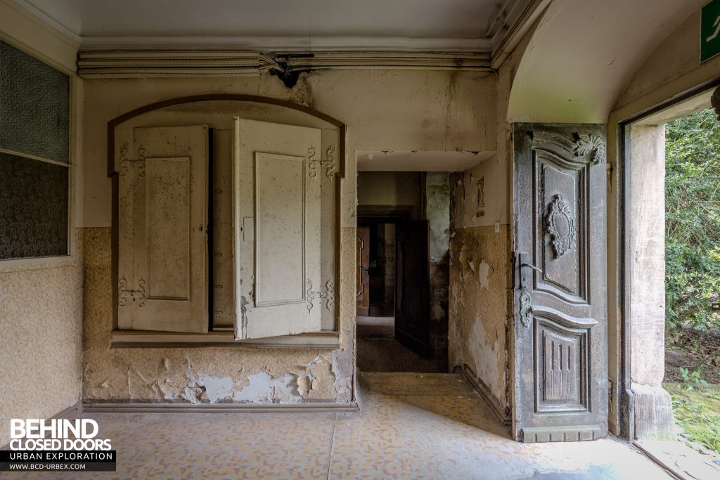 Abandoned Piano Castle in Germany