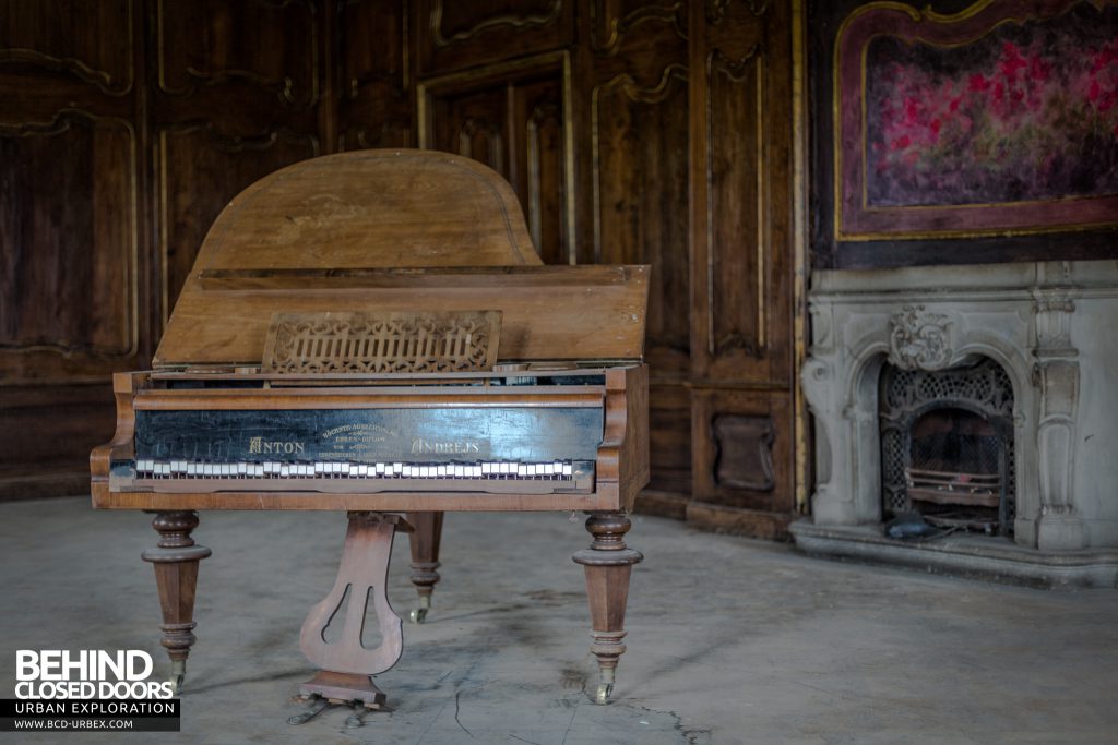 Abandoned Piano Castle in Germany