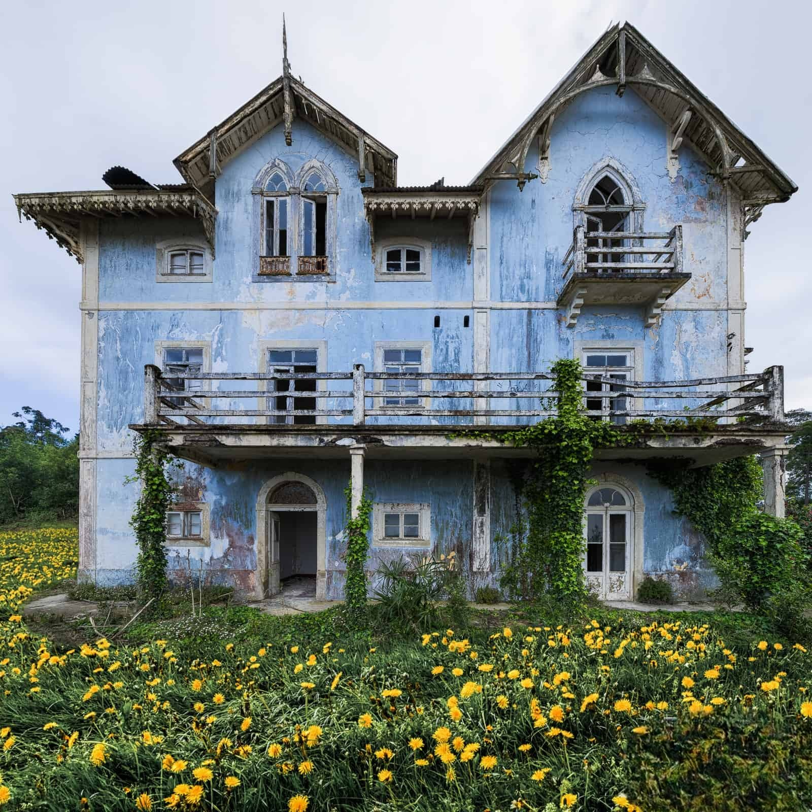 Abandoned Casa Azul in Portugal