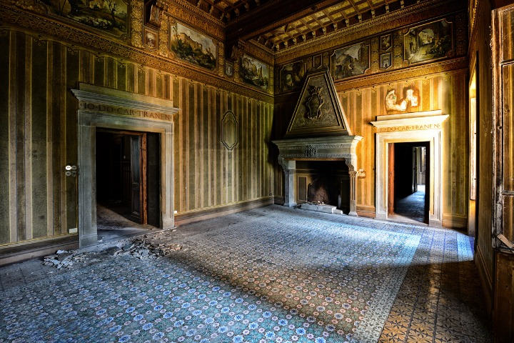 Abandoned Villa In Italy