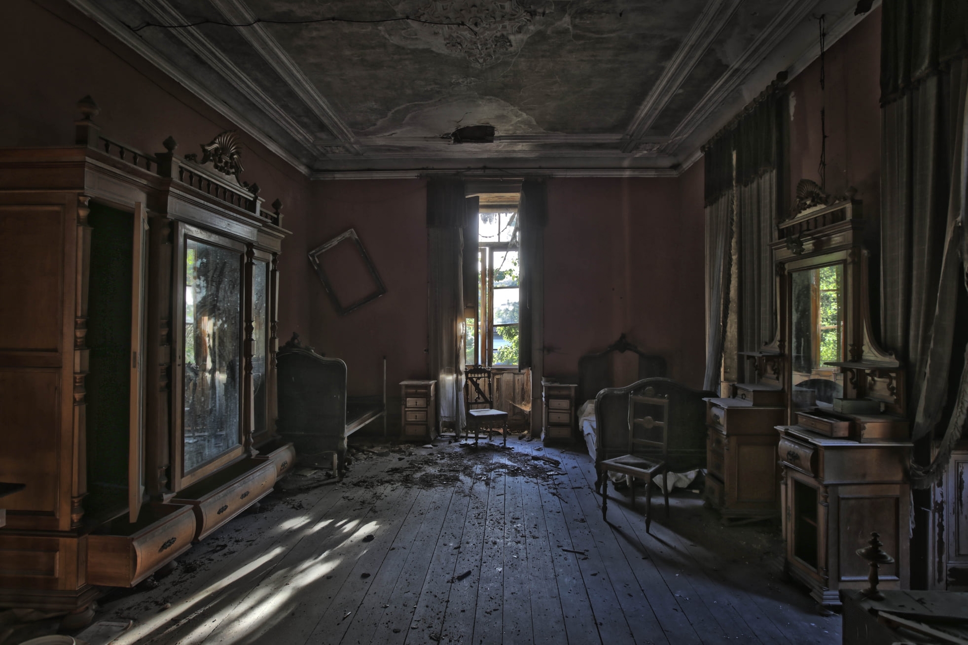 Abandoned Viscountess Mansion