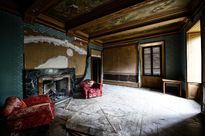 Abandoned Villa In Italy.