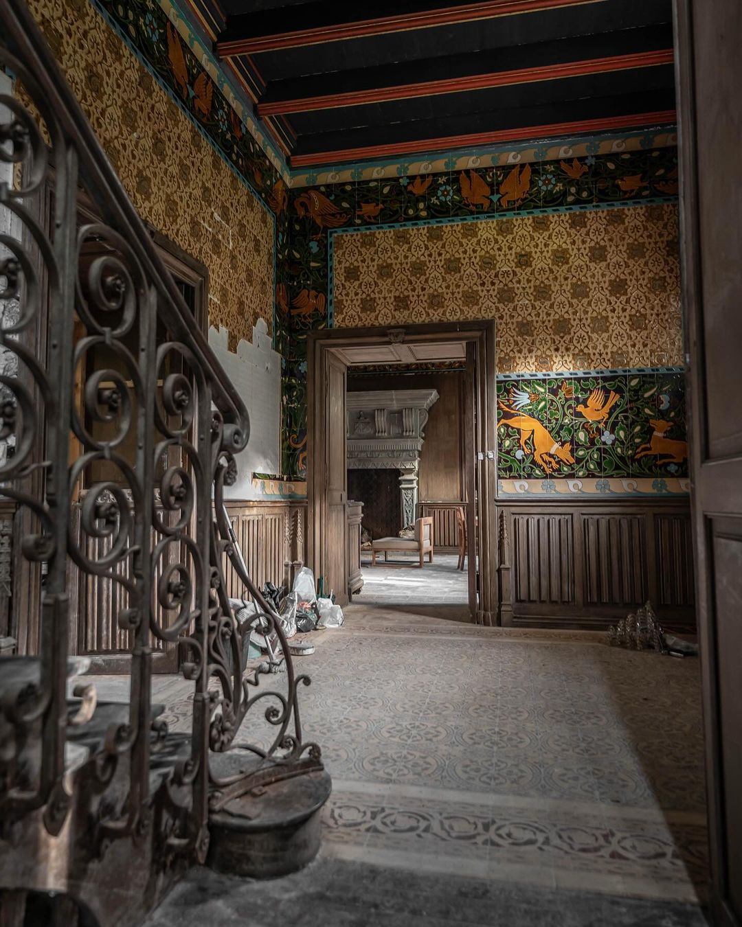 Abandoned Castle Château de Leuhan In France