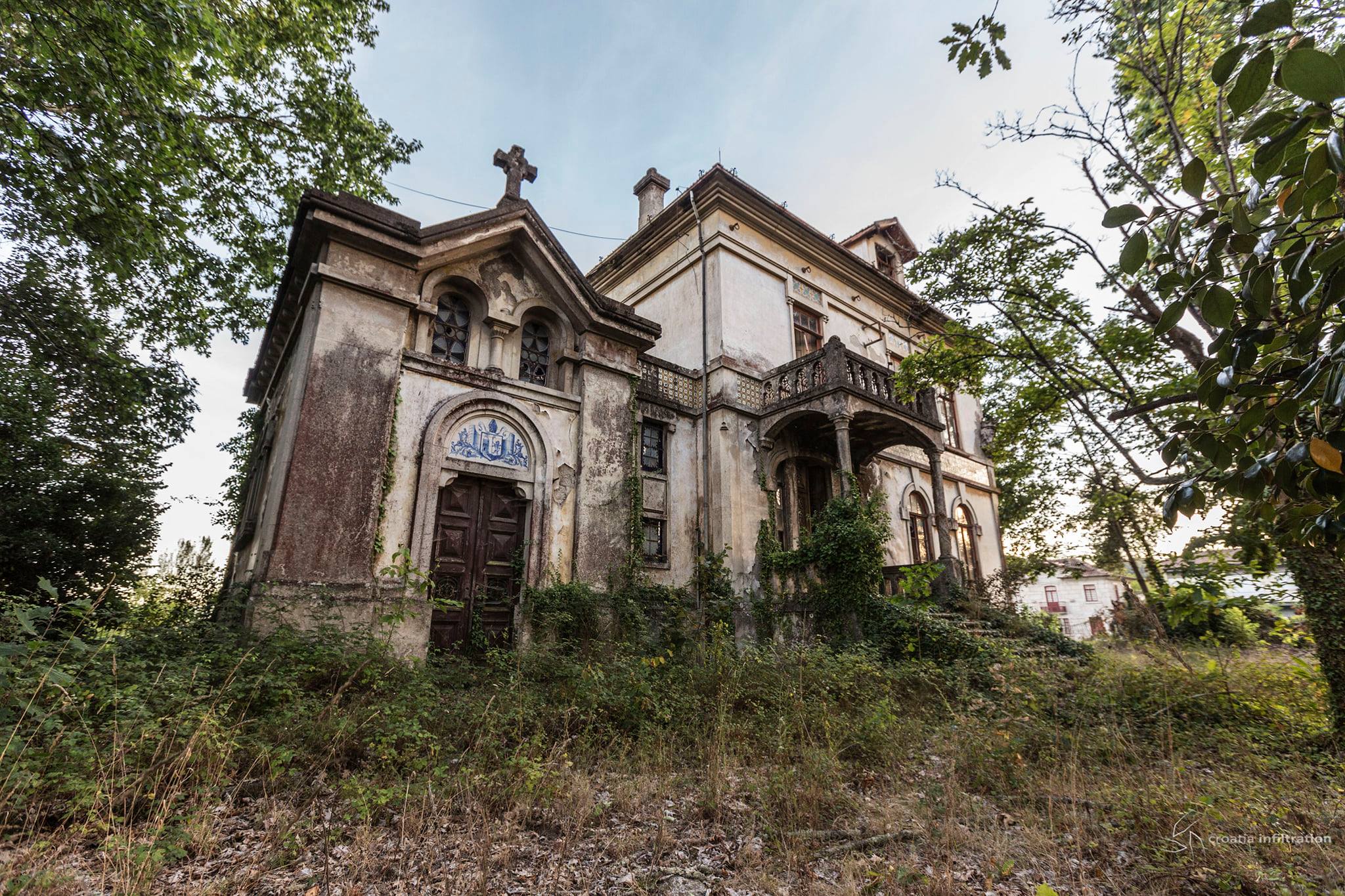 Abandoned Viscountess Mansion