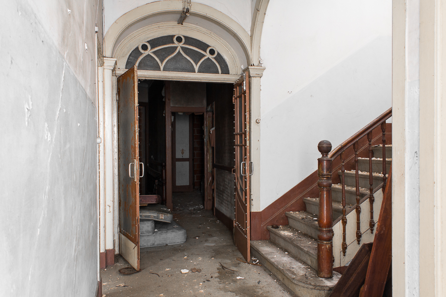 Abandoned Hotel Boavista in Portugal