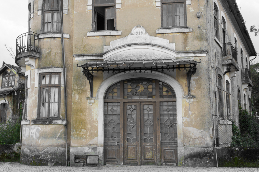 Abandoned Hotel Boavista in Portugal