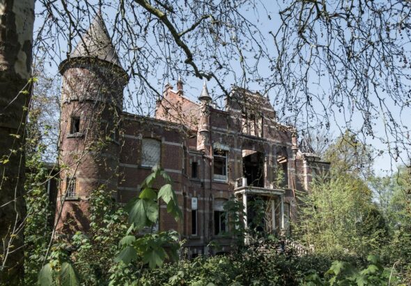 Abandoned Château Lindenbosch in Belgium