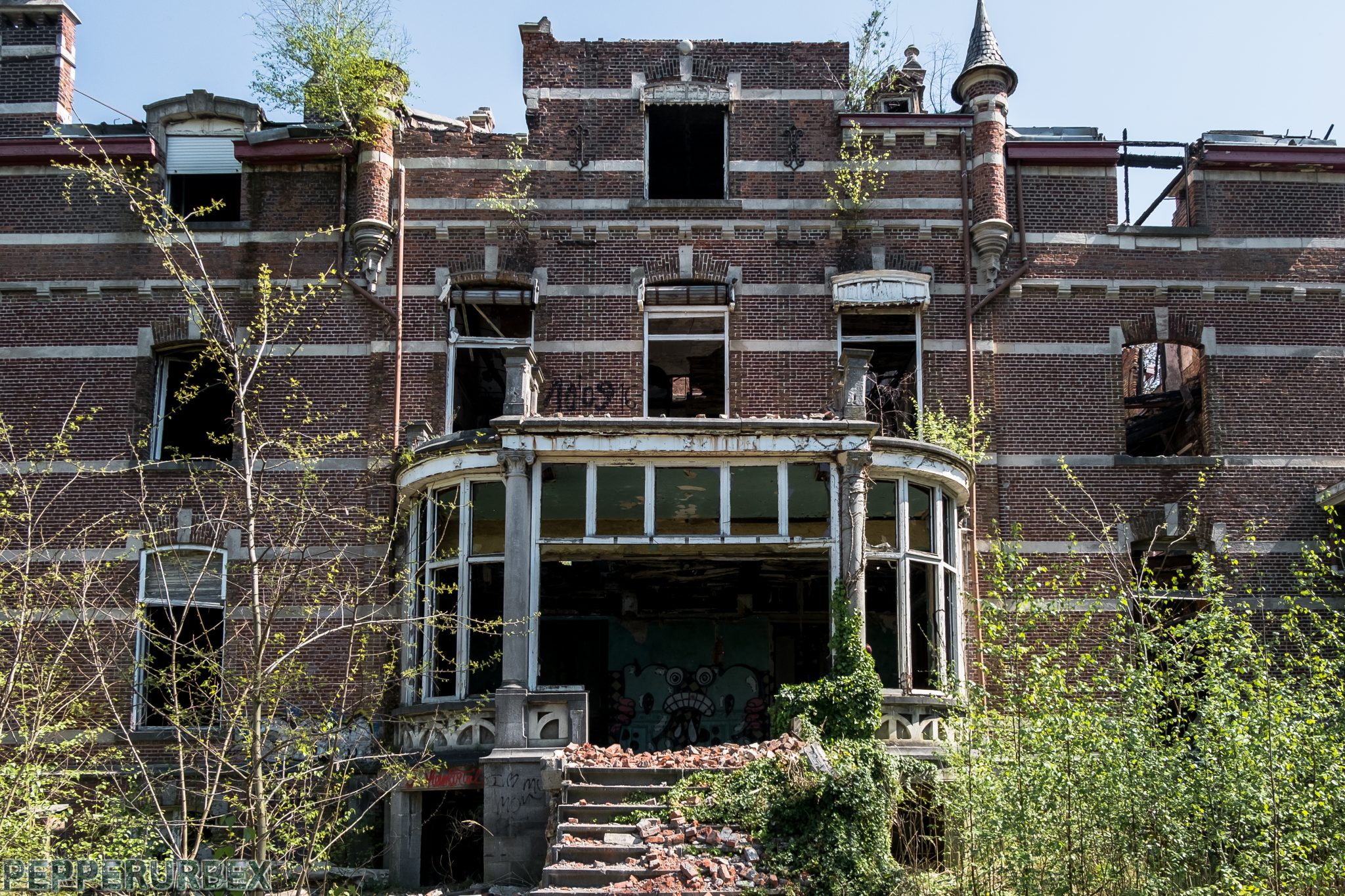 Abandoned Château Lindenbosch in Belgium